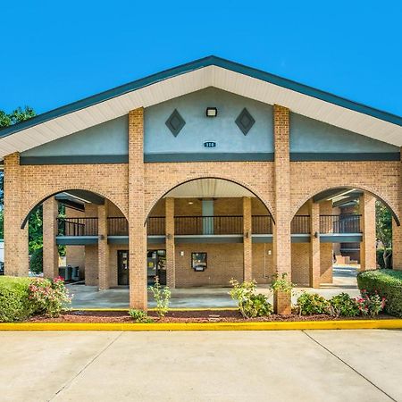 Americas Best Value Inn Stockbridge Εξωτερικό φωτογραφία