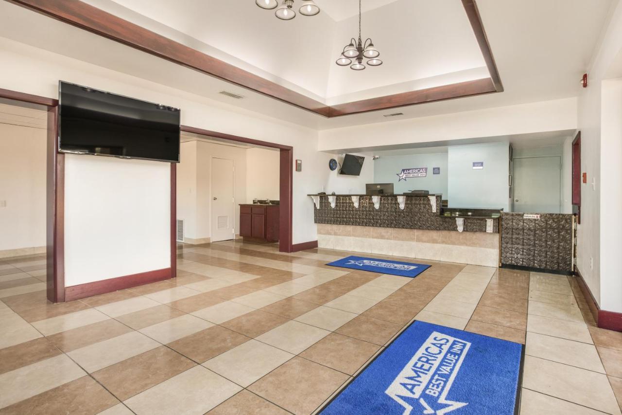 Americas Best Value Inn Stockbridge Εξωτερικό φωτογραφία