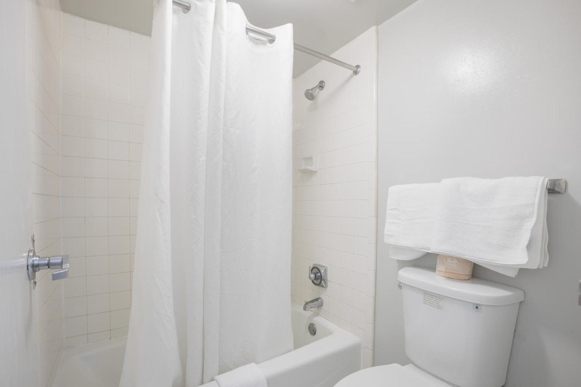 Americas Best Value Inn Stockbridge Δωμάτιο φωτογραφία