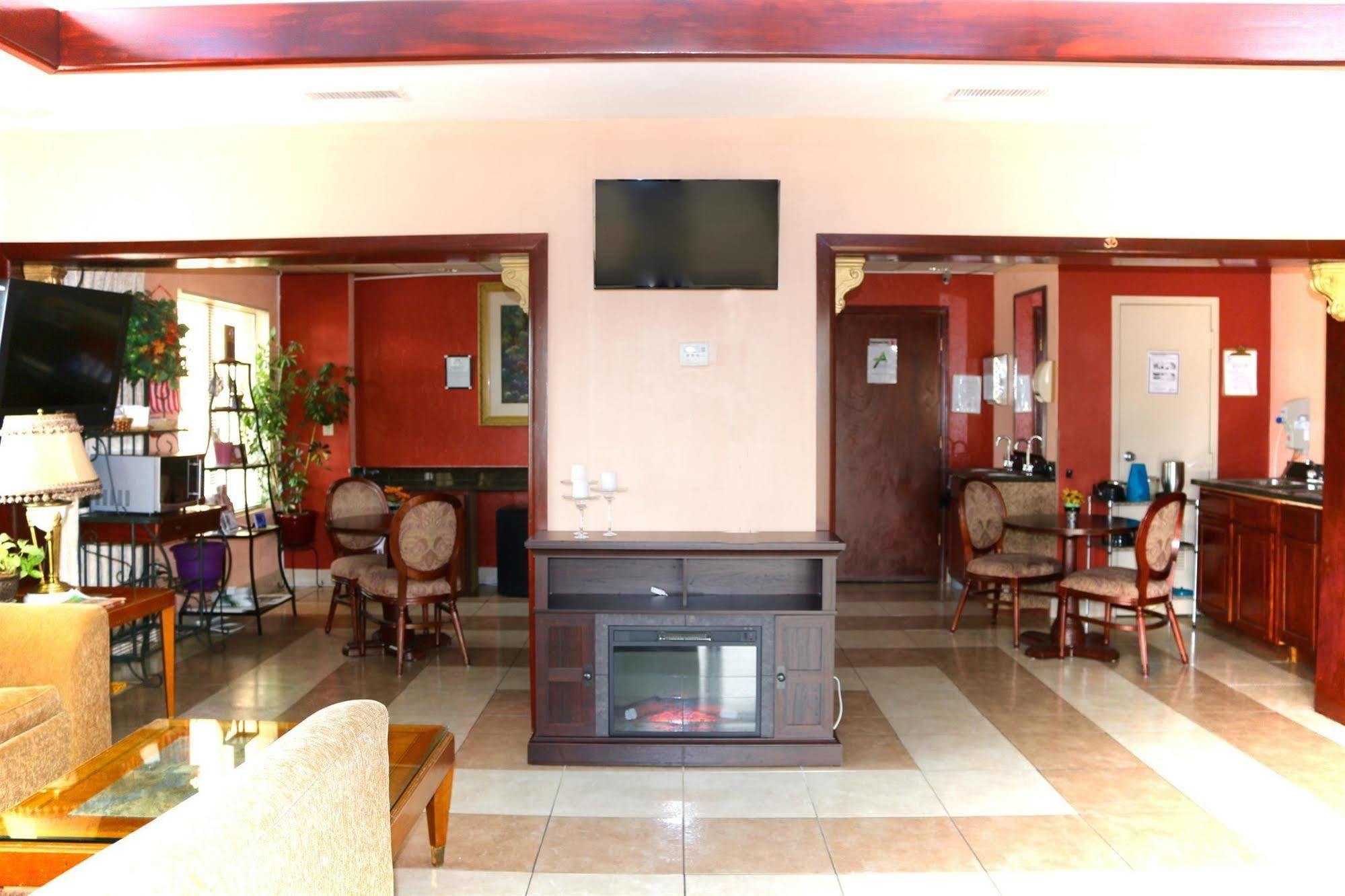 Americas Best Value Inn Stockbridge Εξωτερικό φωτογραφία